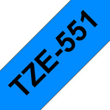 Fita laminada. Texto preto sobre fundo azul. Largura: 24 mm. Comprimento: 8 m - Brother TZe-551